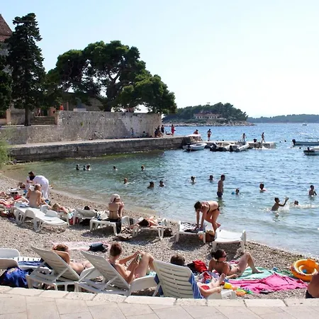 With A Parking Space Hvar - 3229 هفار