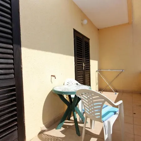 With A Parking Space Hvar - 3229 * هفار