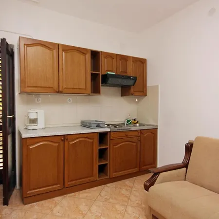 Apartment With A Parking Space Hvar - 3229